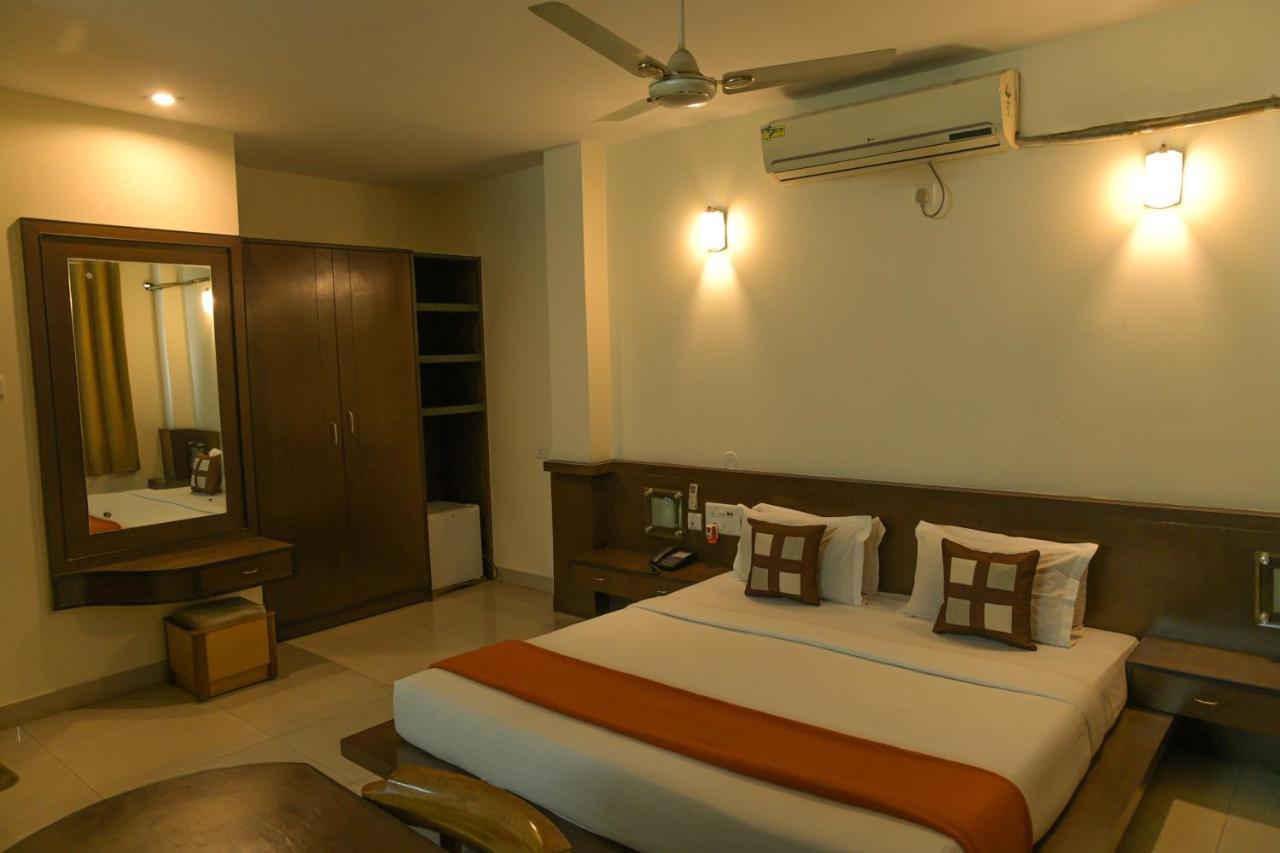 Hotel Earl Grey Jorhat Luaran gambar